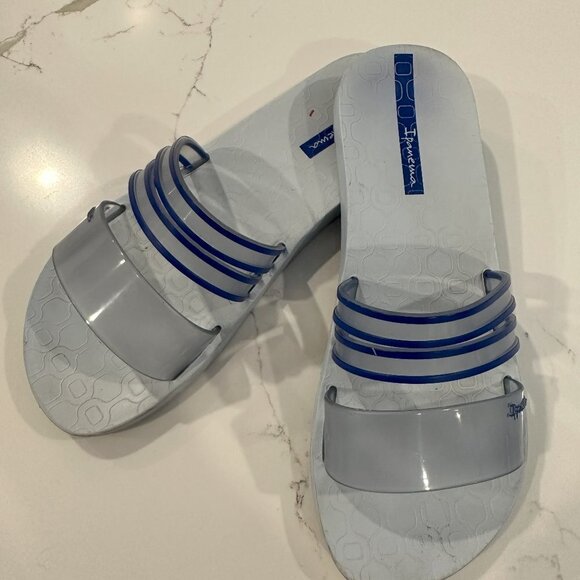 Ipanema Blue Summer  Slides 7 - Picture 7 of 7